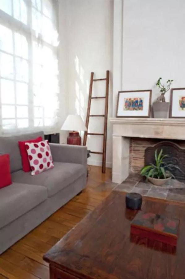 Charming Cosy Triplex In Trendy Marais Apartment Paris Exterior photo